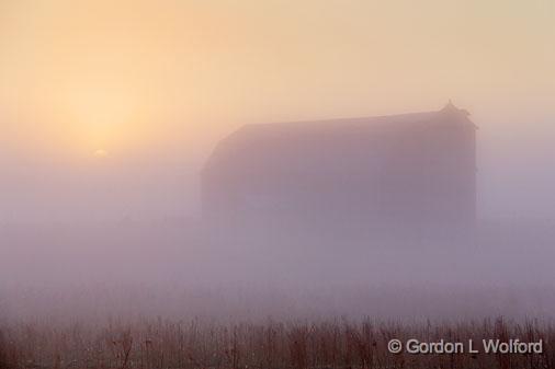 Barn In Sunrise Fog_22568.jpg - Photographed near Smiths Falls, Ontario, Canada.